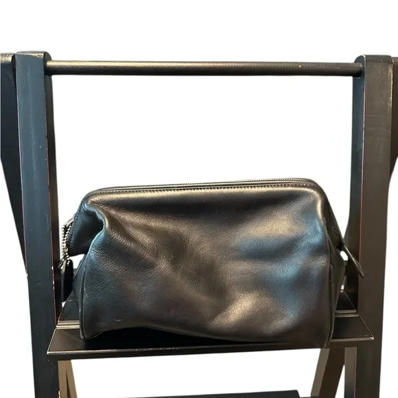 Coach Vintage Black Leather Men's Travel Bag Dopp Kit - Picture 8 of 9